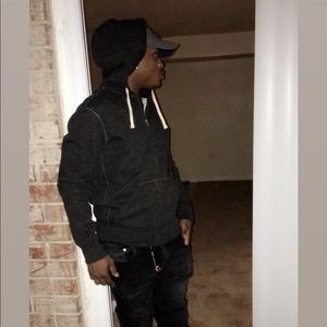 Meet your Posher, Telll